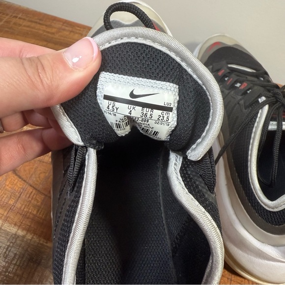 Nike Air Max Axis Black and Grey Sneakers, Youth 4.5 - Picture 4 of 7